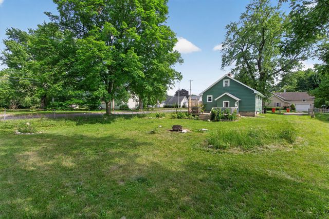 302 Hill Street, Jackson, MI 49202
