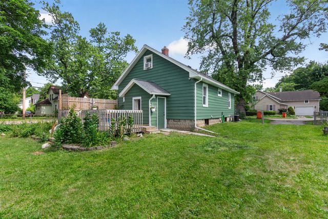 302 Hill Street, Jackson, MI 49202
