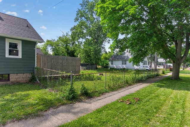 302 Hill Street, Jackson, MI 49202