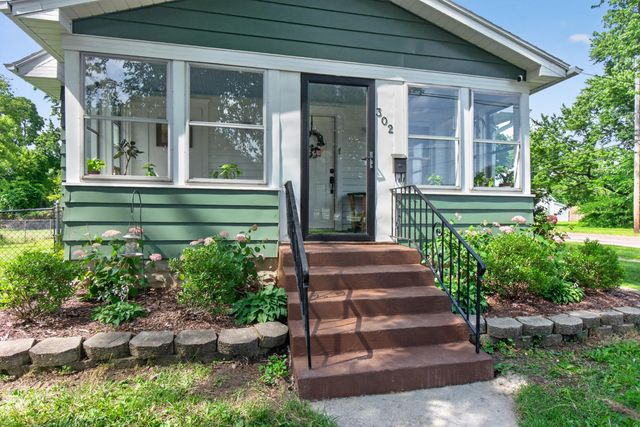 302 Hill Street, Jackson, MI 49202