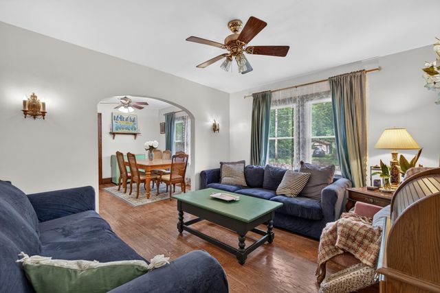 302 Hill Street, Jackson, MI 49202