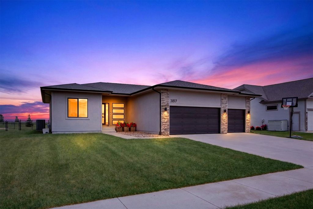 3817 NW Beechwood Street, Ankeny, IA 50023