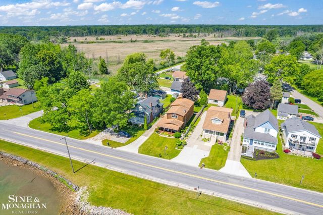 9898 N River Road, Clay, MI 48001