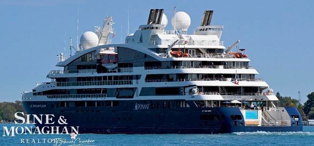 9898 N River Road, Clay, MI 48001