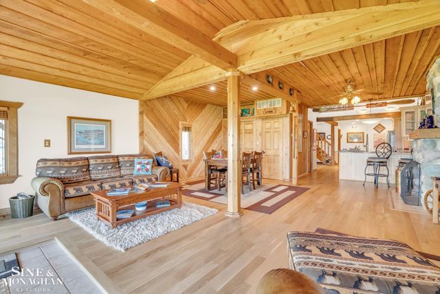 9898 N River Road, Clay, MI 48001