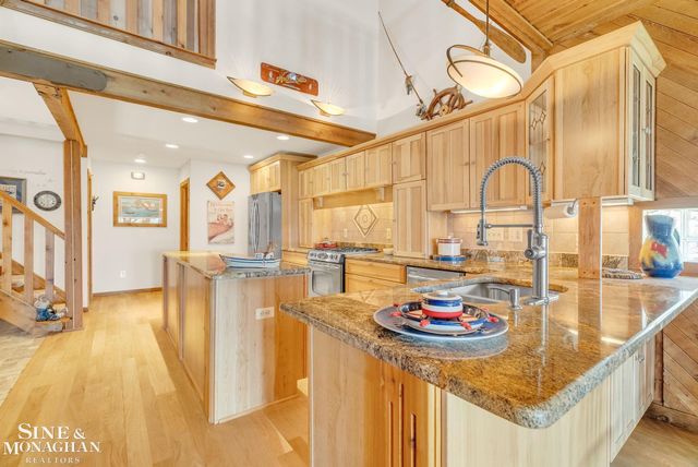 9898 N River Road, Clay, MI 48001