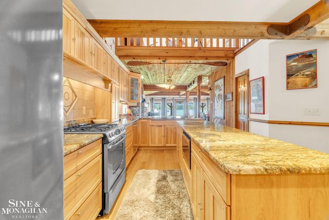 9898 N River Road, Clay, MI 48001