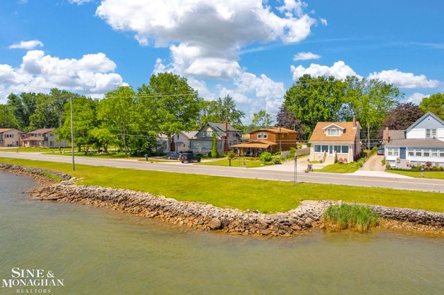 9898 N River Road, Clay, MI 48001