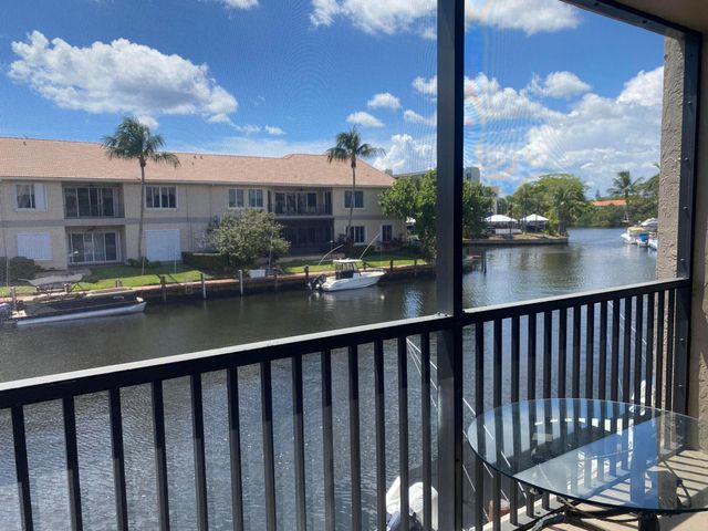 1 Royal Palm Way 201, Boca Raton, FL 33432