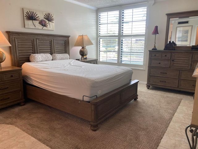 1 Royal Palm Way 201, Boca Raton, FL 33432