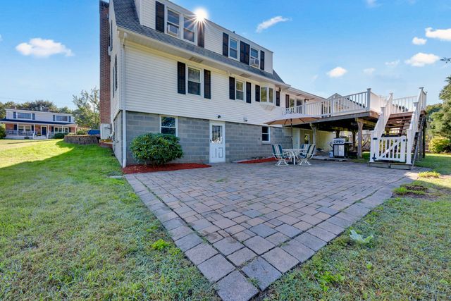 29 Carroll St, Auburn, MA 01501