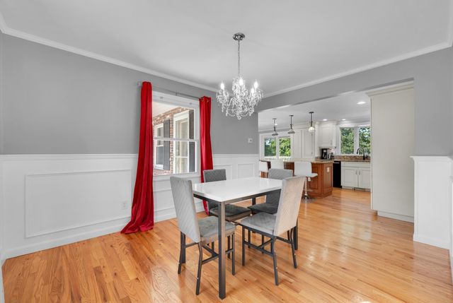 29 Carroll St, Auburn, MA 01501