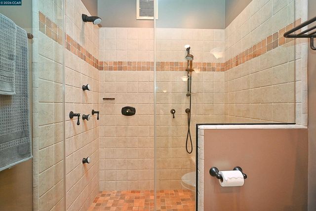 15 Vista Hermosa, Walnut Creek, CA 94597