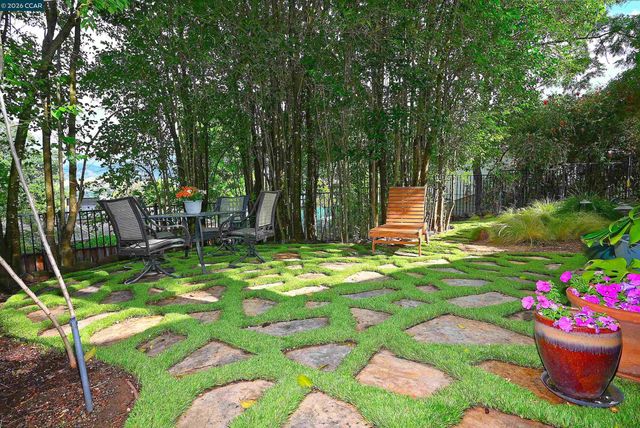 15 Vista Hermosa, Walnut Creek, CA 94597