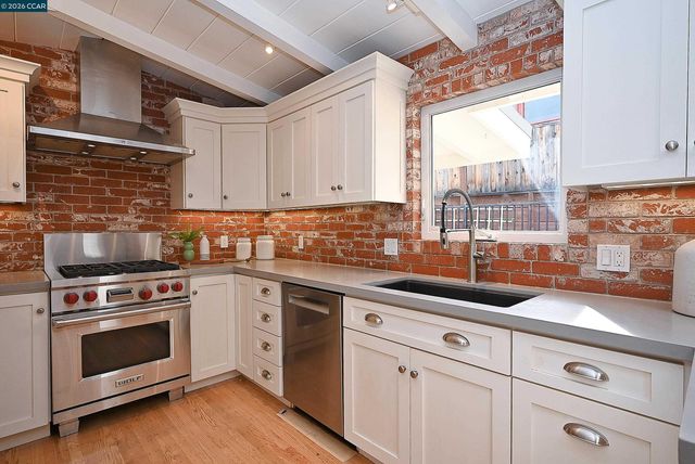 15 Vista Hermosa, Walnut Creek, CA 94597