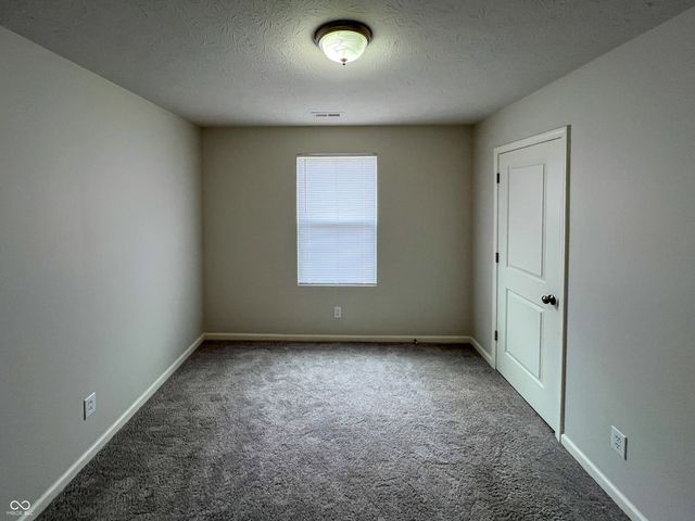 1133 Deer Trail, Connersville, IN 47331