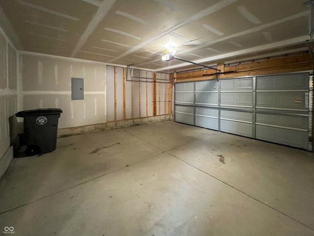 1133 Deer Trail, Connersville, IN 47331