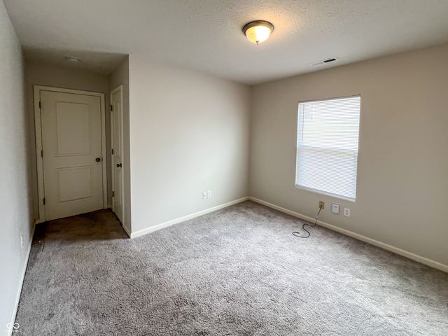 1133 Deer Trail, Connersville, IN 47331