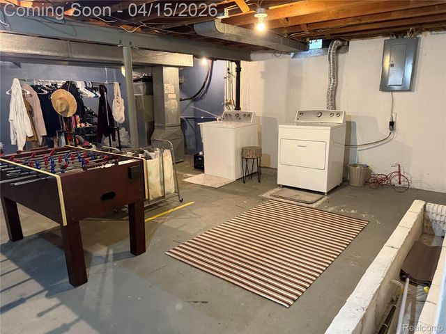 343 S Christine, Westland, MI 48186