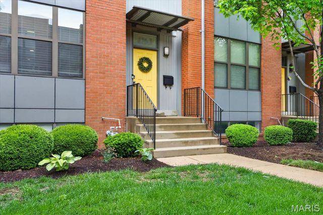 4163 McPherson Avenue, St Louis, MO 63108