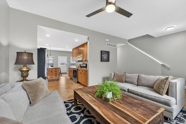 4163 McPherson Avenue, St Louis, MO 63108