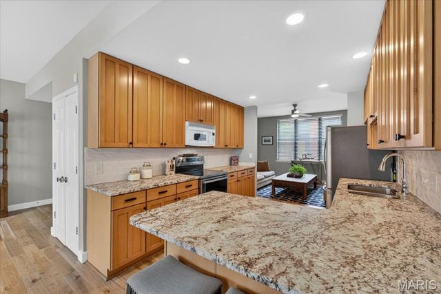 4163 McPherson Avenue, St Louis, MO 63108