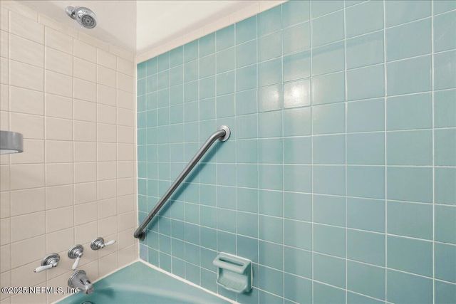 7405 ORTEGA HILLS Drive, Jacksonville, FL 32244