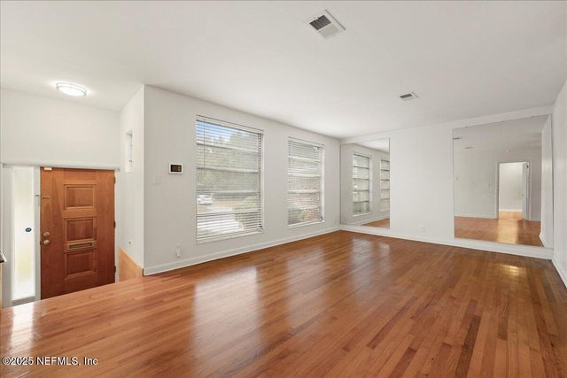 7405 ORTEGA HILLS Drive, Jacksonville, FL 32244