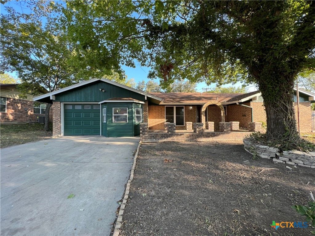 1201 Hughes Avenue, Copperas Cove, TX 76522