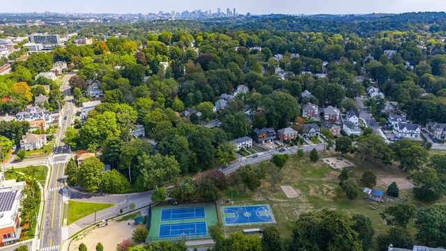 274 Newtonville Ave 274, Newton, MA 02460