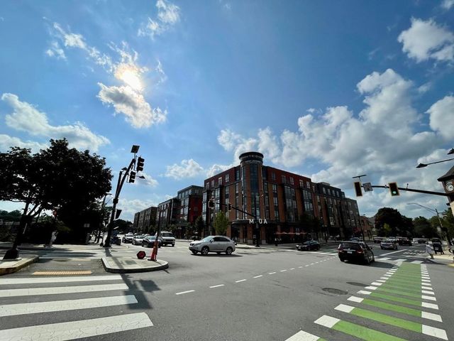 274 Newtonville Ave 274, Newton, MA 02460