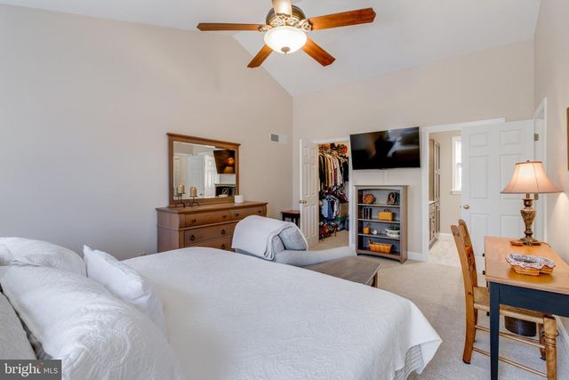3888 STERLING WAY, Columbia, PA 17512