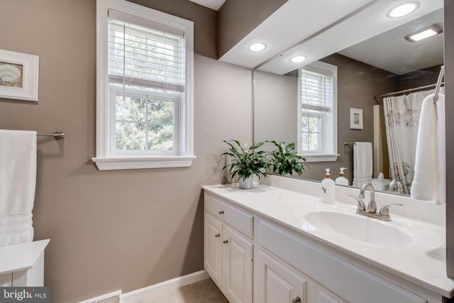 3888 STERLING WAY, Columbia, PA 17512