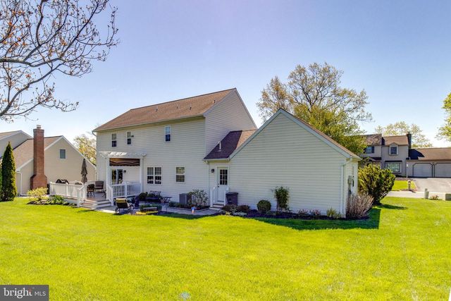 3888 STERLING WAY, Columbia, PA 17512