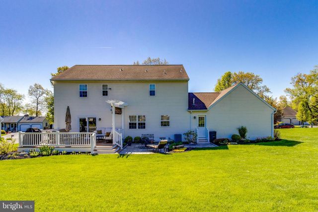 3888 STERLING WAY, Columbia, PA 17512