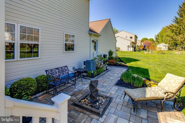 3888 STERLING WAY, Columbia, PA 17512