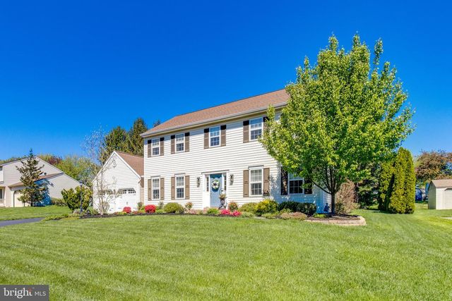 3888 STERLING WAY, Columbia, PA 17512