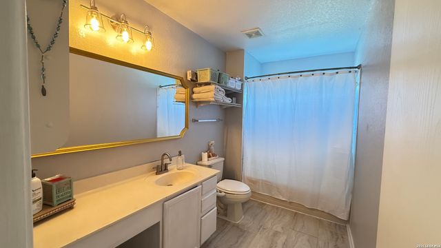 34 Beacon Bay, San Antonio, TX 78239