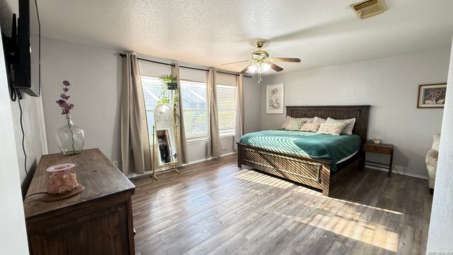 34 Beacon Bay, San Antonio, TX 78239