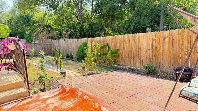 34 Beacon Bay, San Antonio, TX 78239