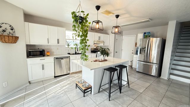 34 Beacon Bay, San Antonio, TX 78239