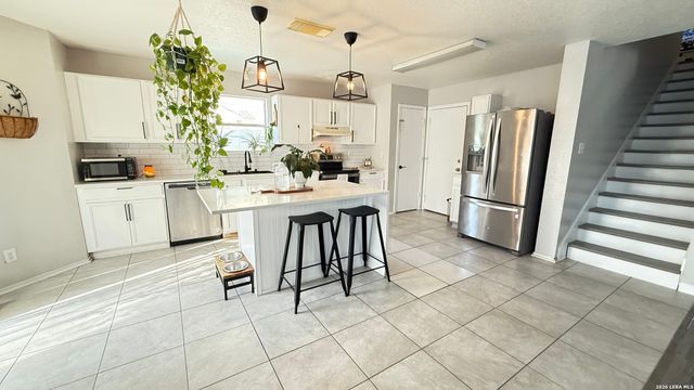 34 Beacon Bay, San Antonio, TX 78239