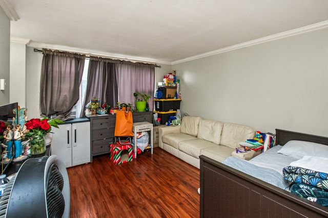 2238 W 21st Place, Chicago, IL 60608