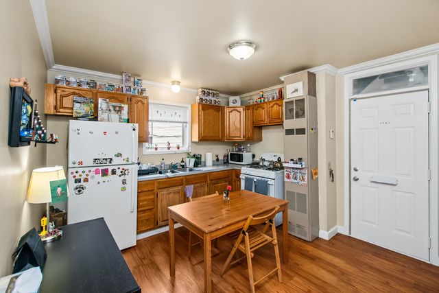 2238 W 21st Place, Chicago, IL 60608