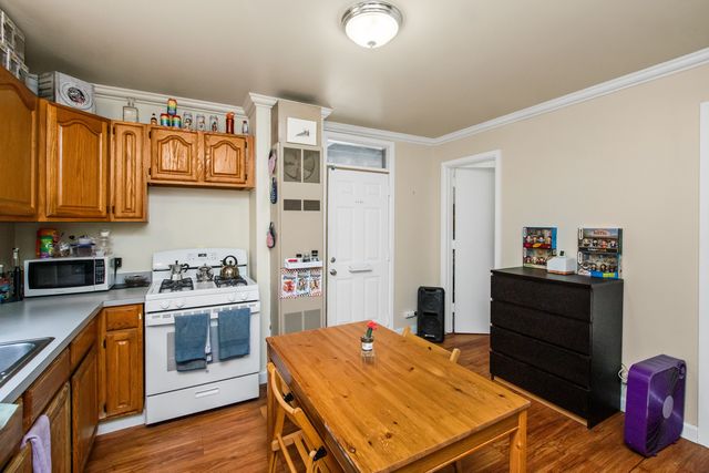 2238 W 21st Place, Chicago, IL 60608