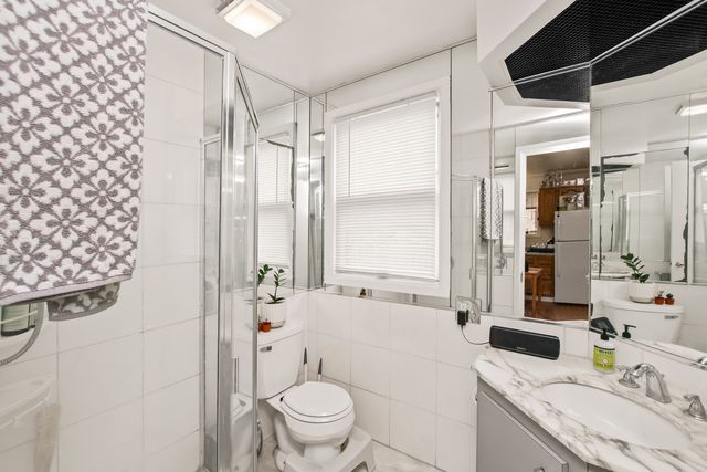 2238 W 21st Place, Chicago, IL 60608