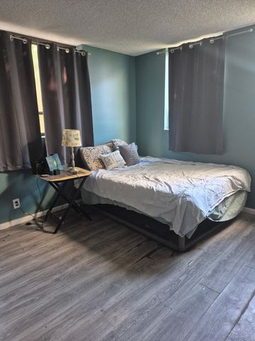 1850 N Congress Avenue 207, West Palm Beach, FL 33401