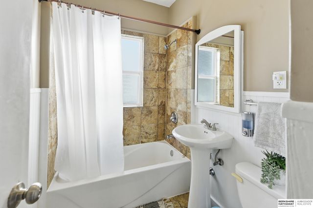 2202 Madison Street, Bellevue, NE 68005