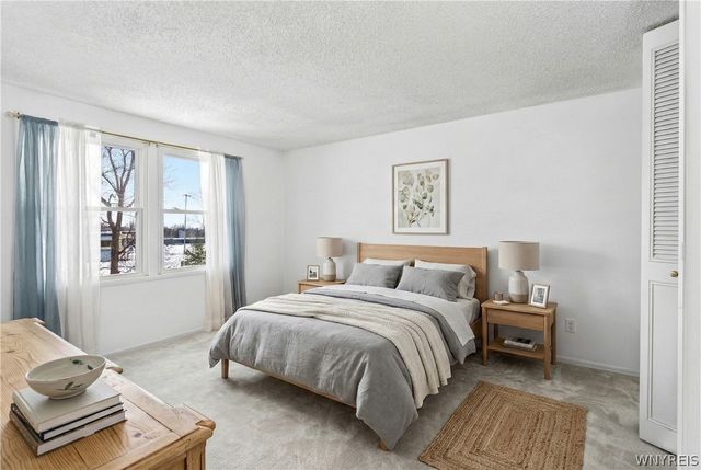 5007 Overlook, Hamburg, NY 14075