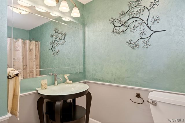 5007 Overlook, Hamburg, NY 14075